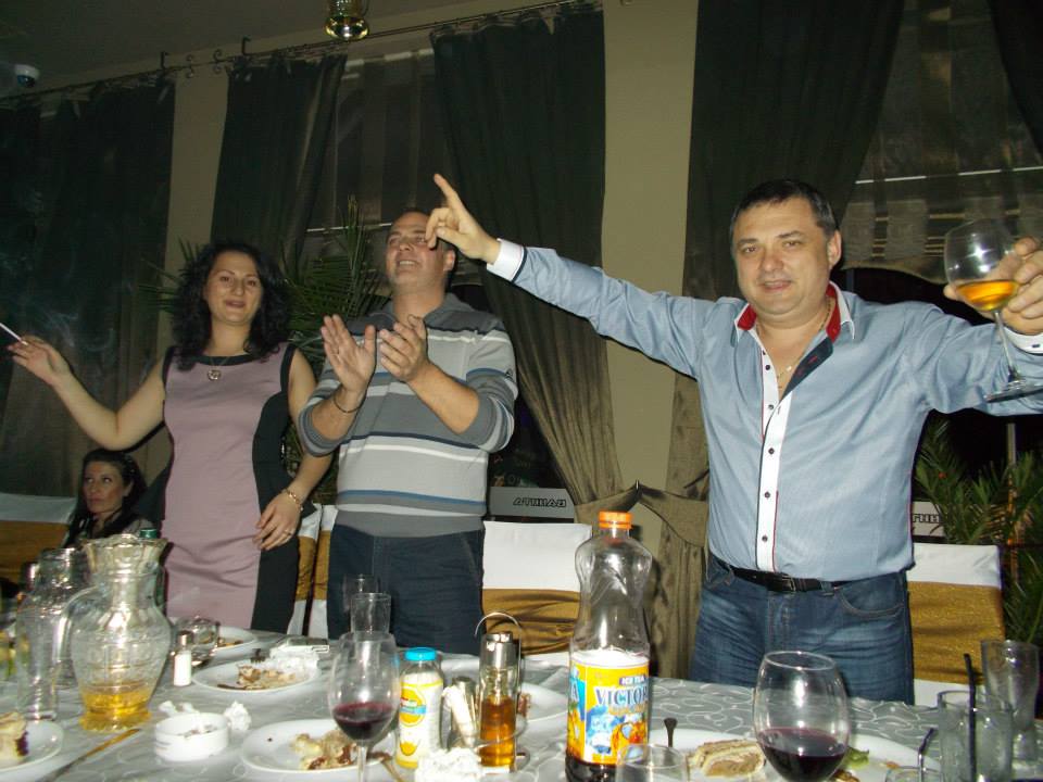 Доктор който живее по този начин, няма как да не сгреши в работата си! Как мислите?